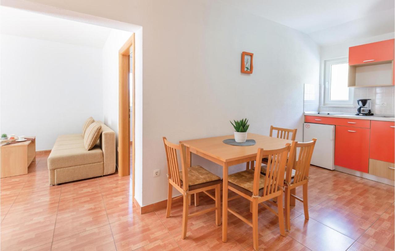 Beautiful Apartment In Krvavica With Wifi Buitenkant foto